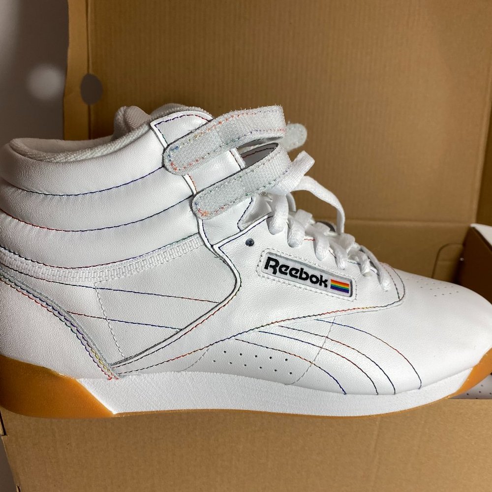 Reebok Classic Freestyle Hi High Top Size 9.5 Sneakers Pride Rainbow New NIB